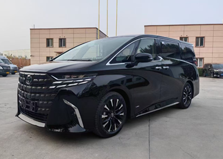 7座丰田埃尔法商务车